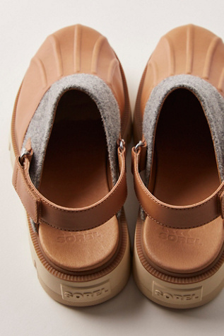 REIN CB Slingback Clogs by SOREL at Free People in Tan, Size: US 8