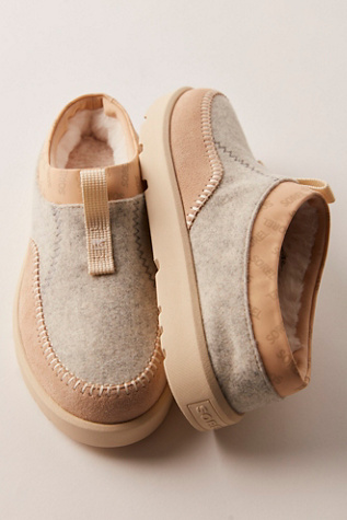 SOREL BYWAYS Slippers at Free People in Tan, Size: US 8