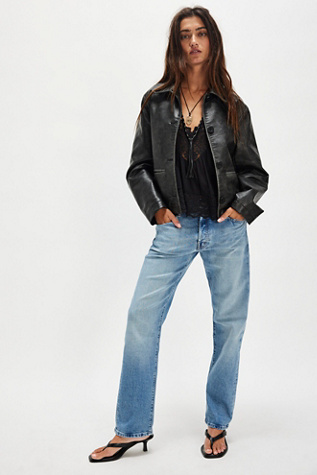 MOTHER The Mid-Rise Hiker Hover Jeans