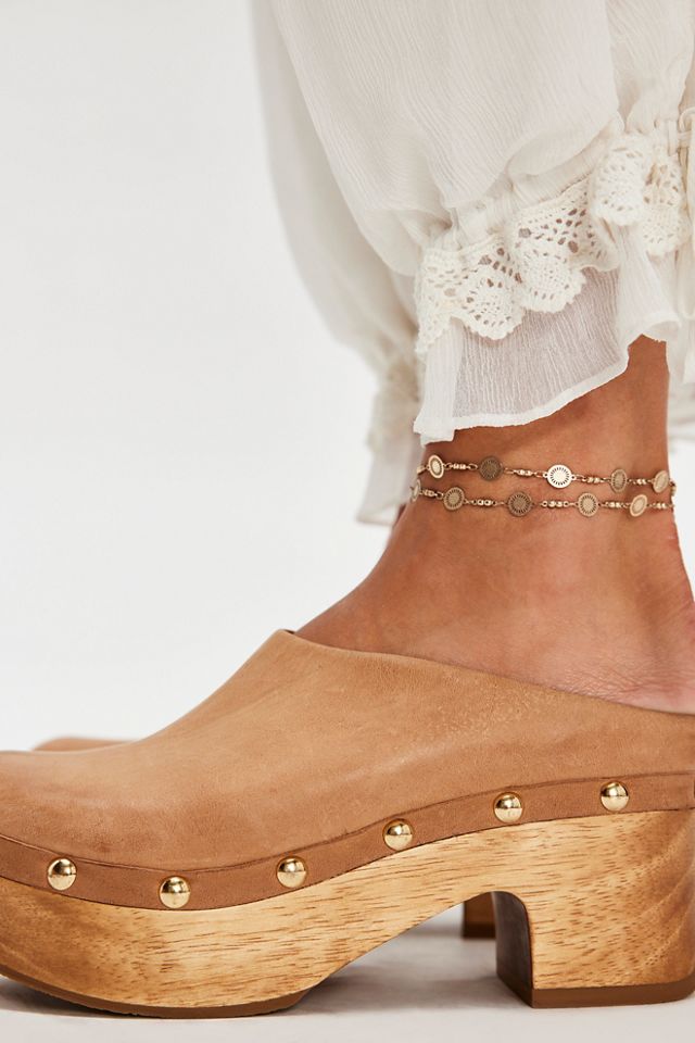 Calli Clogs #1