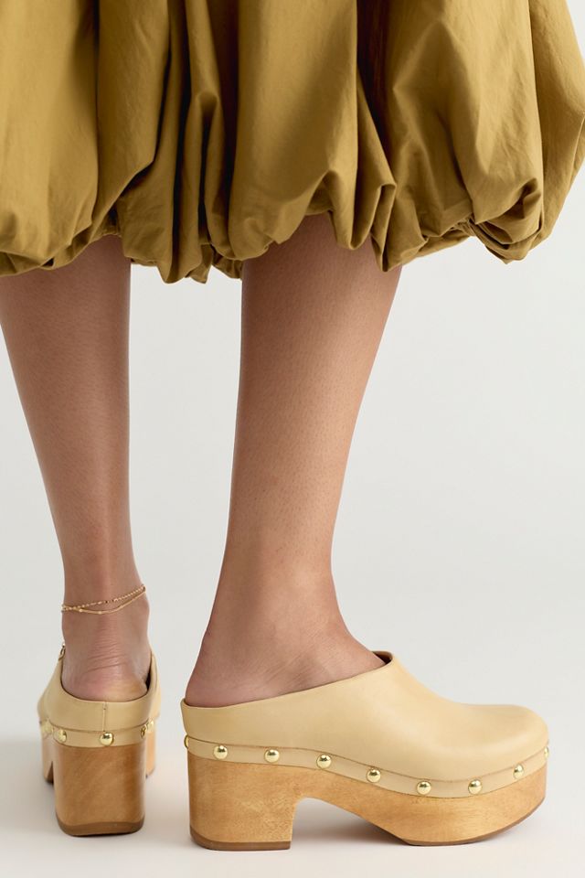 Calli Clogs #3