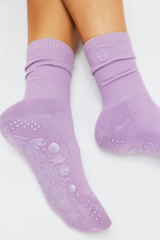 Total Buti Pilates Grip Socks