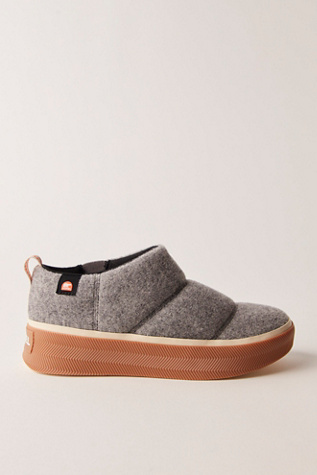 Женские ботинки Sorel OUT N About™ IV Mini Puffy, цвет: Серый / Карамельный — фото 3