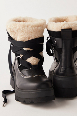 JOAN FRWD™ Cozy Boots