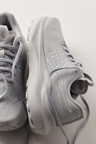 ASICS GT-2000 14 Sneakers