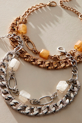 Thatcher Choker