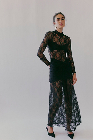 Robe longue en dentelle à taille basse Nightcap