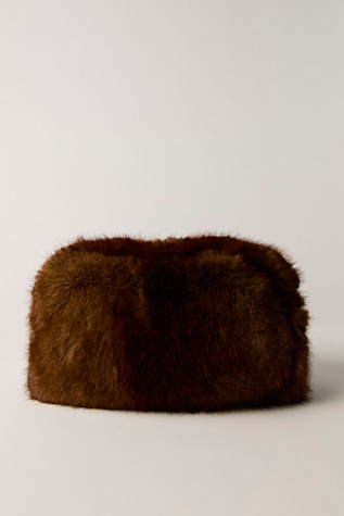 APPARIS Jumbo Mink Noor Pouchette