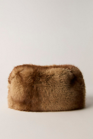 APPARIS Jumbo Mink Noor Pouchette