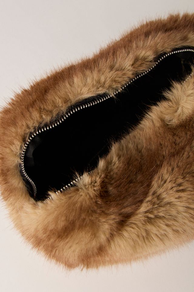 APPARIS Jumbo Mink Noor Pouchette #2
