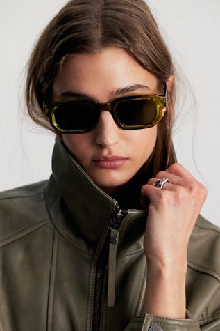 Lele Sadoughi Daisy Oversized Oval Sunglasses | Free People