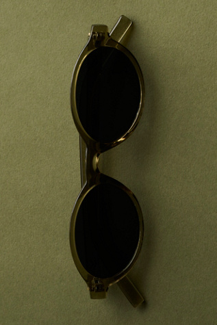 Женские солнцезащитные очки Free People Josie Polarized Round Sunglasses, цвет: Зелёный / Чёрный — фото 2