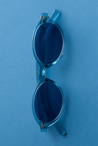 Josie Polarized Round Sunglasses by Free People in Blue
