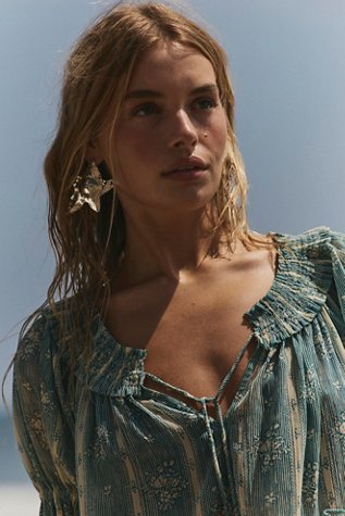Ursa Oversized Stud Earrings