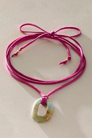 Collier ALV Pierre sur Suède