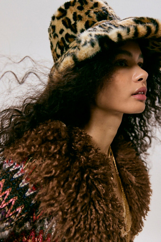 Chapeau léopard Anna Sui