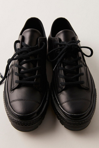 Chuck 70 Formal Leather Sneakers