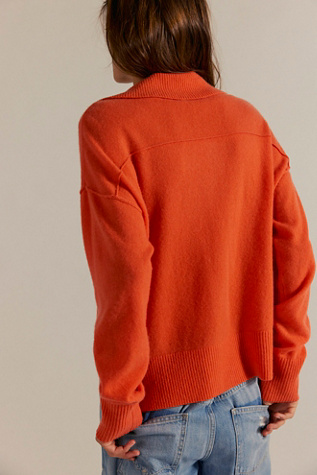 Eloura Cashmere Henley Sweater - thumbnail 8