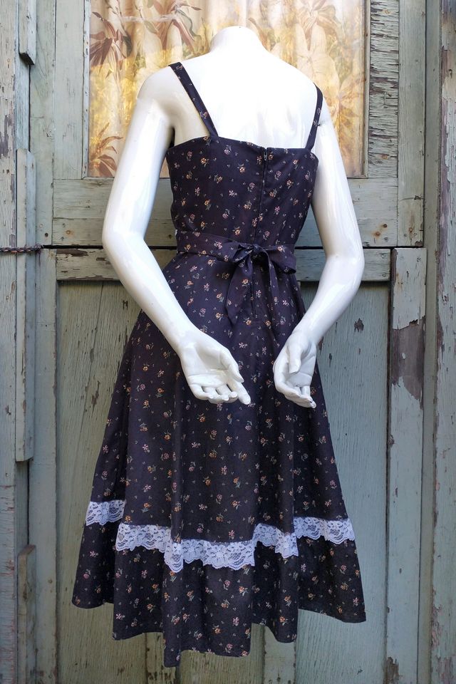 1970's Floral Prairie Tieback Dress Selected by Garbage Soup #3