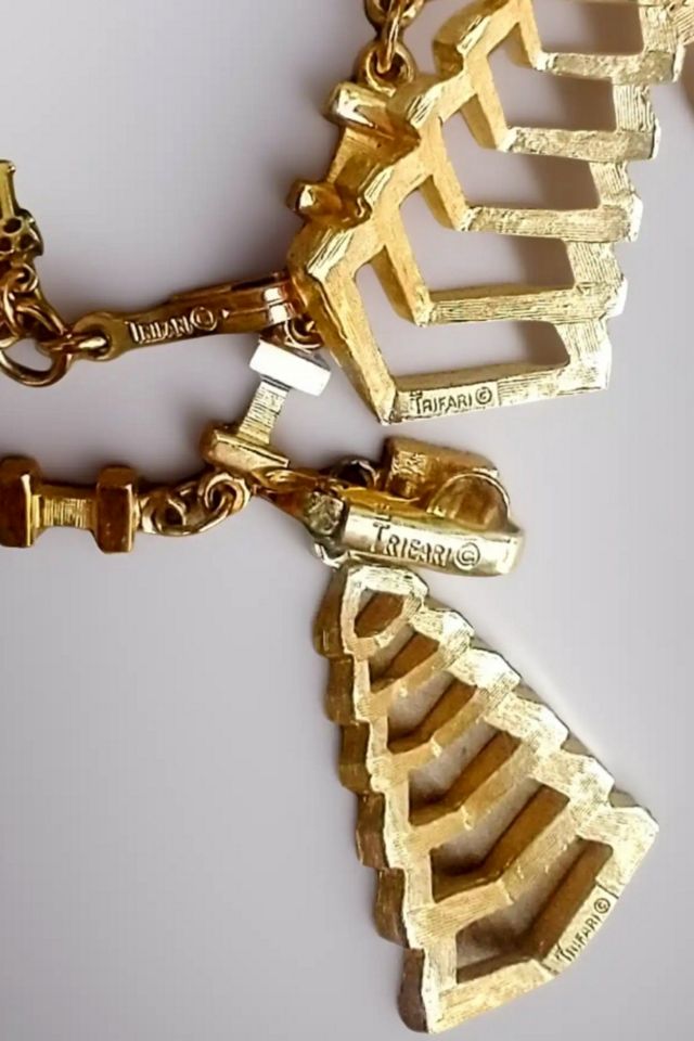 1960's Crown Trifari Gold Plated Necklace Earrings Set Selected by Garbage Soup #2