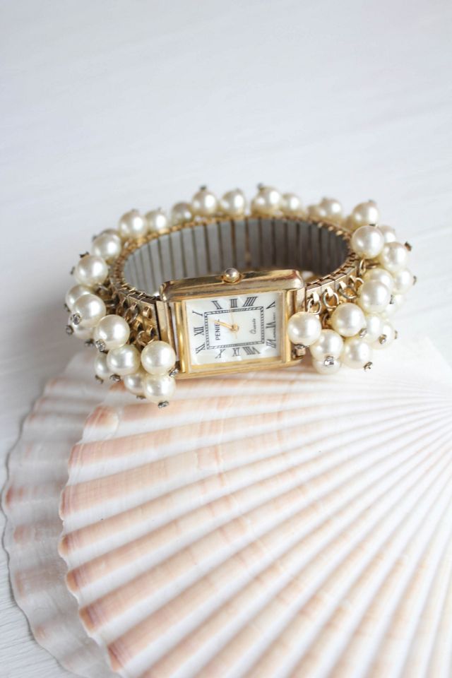 Vintage Chunky Pearl Band Watch Selected By Moons + Junes Vintage #2