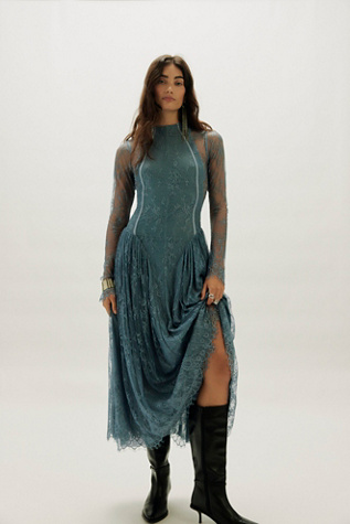 Robe longue en dentelle Violetta Hansen & Gretel