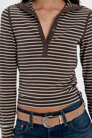 Женский топ We The Free Lake Striped Henley, цвет: Шоколадный комбинированный — фото 4