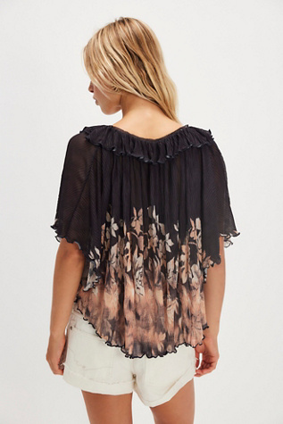 Flora Cape Top