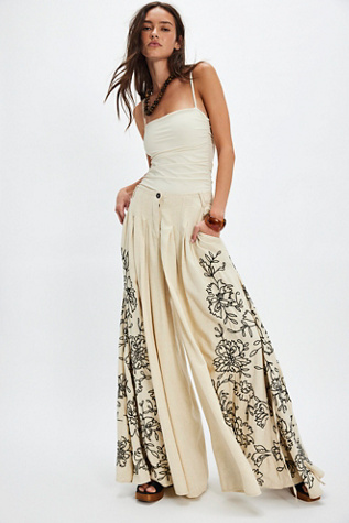 What You Know Embroidered Pants by Free People in Tan, Size: XS