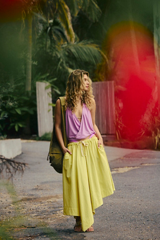 Jupe Aisance Côtière par free-est en Silent Lime, pour femme chez Free People