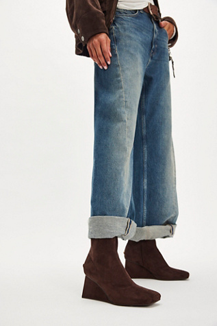 Lia Wedge Boots
