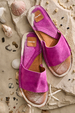 free-est Sunrise Slide Sandals