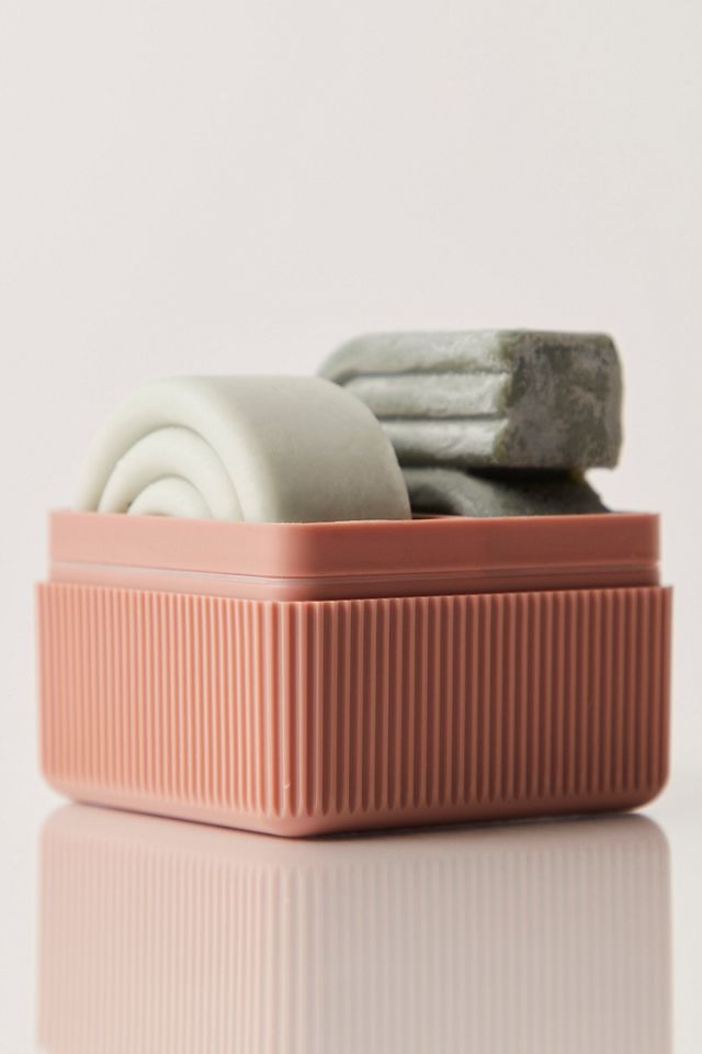 Kitsch Bottle Free Travel Case
