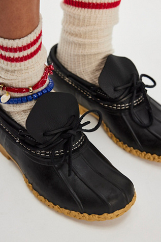 Женские ботинки L.L.Bean Leather Rubber Mocs, цвет: Чёрный / Карамельный — фото 2