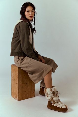 Tech Performance Snow Boots