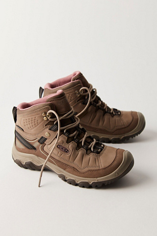 KEEN Targhee IV Waterproof Hiking Boots