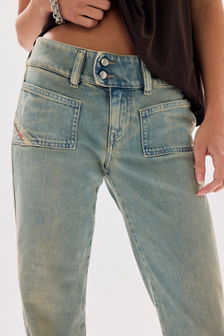 Diesel D-Hush Low-Rise Flare Jeans - thumbnail 4
