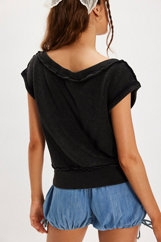 Selena Pullover