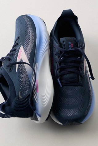 Brooks Adrenaline GTS 25 Sneakers
