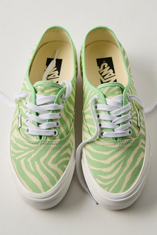 Vans Authentic 44 Sneakers product page