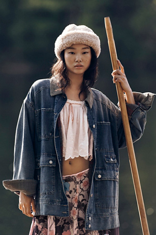 We The Free Sweet Talk Denim Barn Coat en Century Wash, pour femme chez Free People