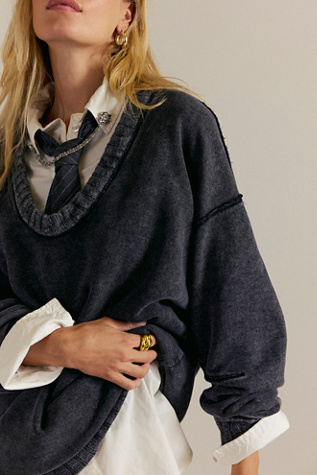 Pull We The Free Drop Sweet en Noir Lavé, pour femme chez Free People