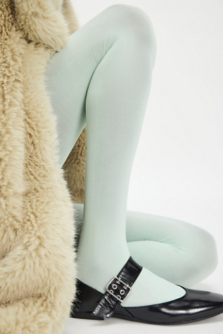 Olivia Tights product page