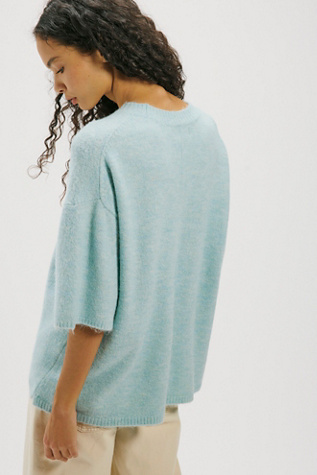 Женский свитер Free People Margot SoftSpun Sweater Tee, цвет: Меланжевый, вариант 1 — фото 2