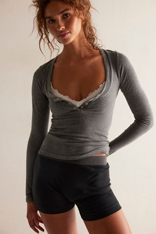Fingers Crossed Pullover