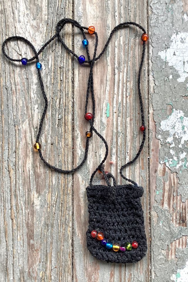Vintage 1970s Beaded and Knit Micro Pouch Necklace Selected by Cherry #1