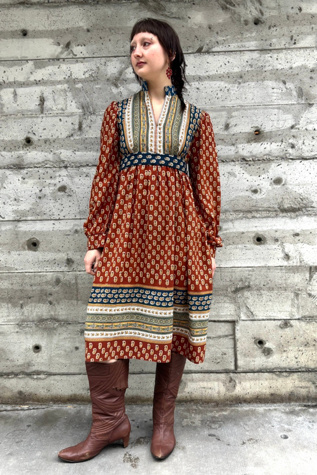 19670’s Paisley Print Dress Selected by Nomad Vintage