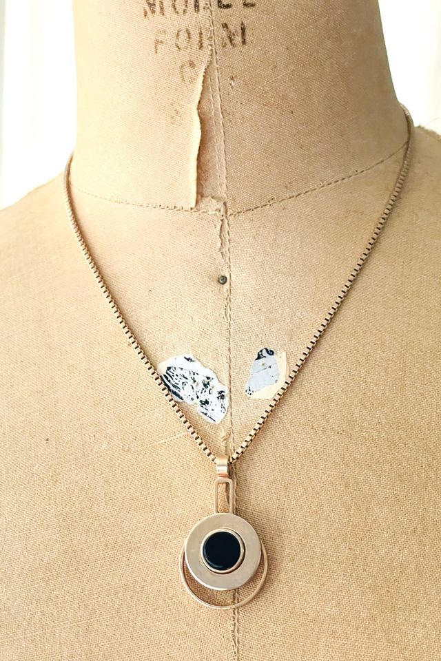 Vintage 1990's Simple Geometric pendant Necklace Selected by FernMercantile #1
