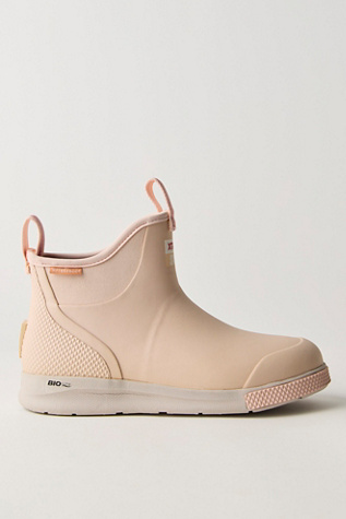 Женские ботинки XTRATUF Ankle Deck, цвет: Пудровый персиковый — фото 3