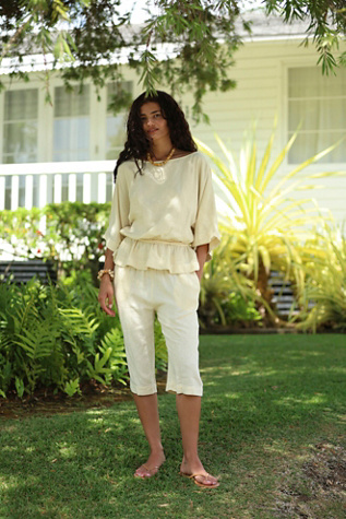 Ensemble Short Capri Sylvie par free-est en Tea Cookie, pour femme chez Free People